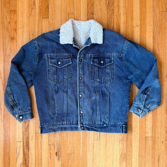Vintage 90s Sherpa-Lined Denim Trucker Jacket - Picture 6 of 14
